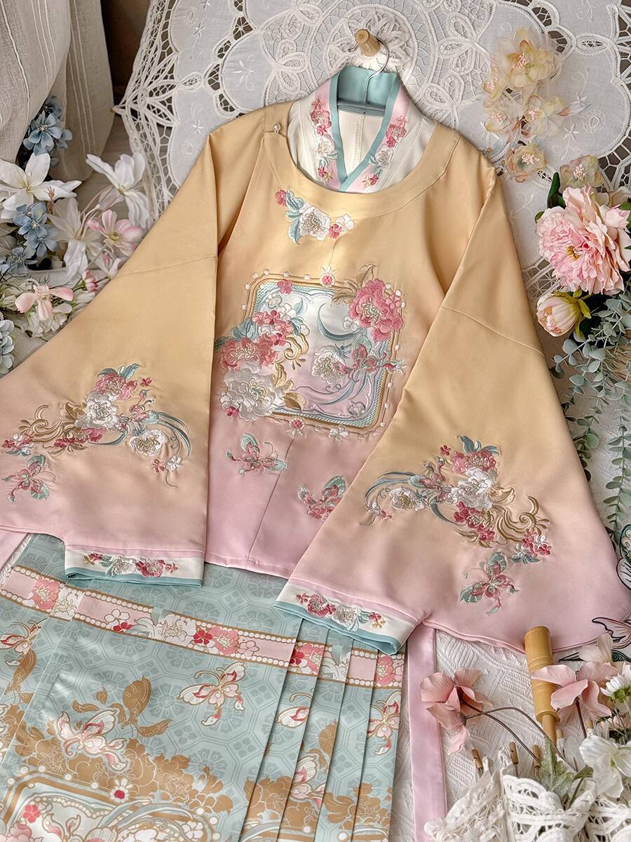 Embroidery Skirt - New Hanfu Women Ming System Round